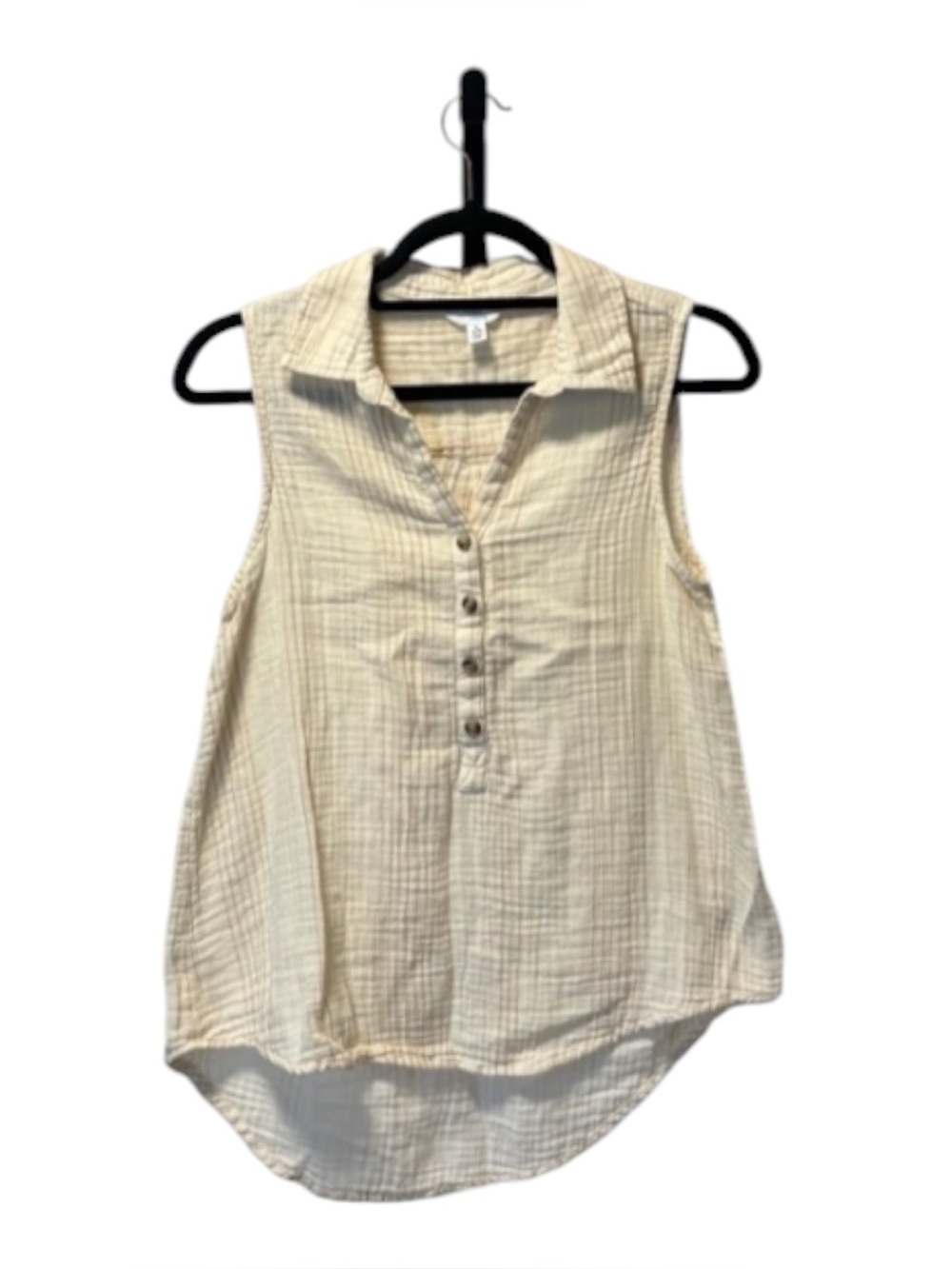 Time and Tru Cream/tan Sleeveless Button-Up Collared Tank